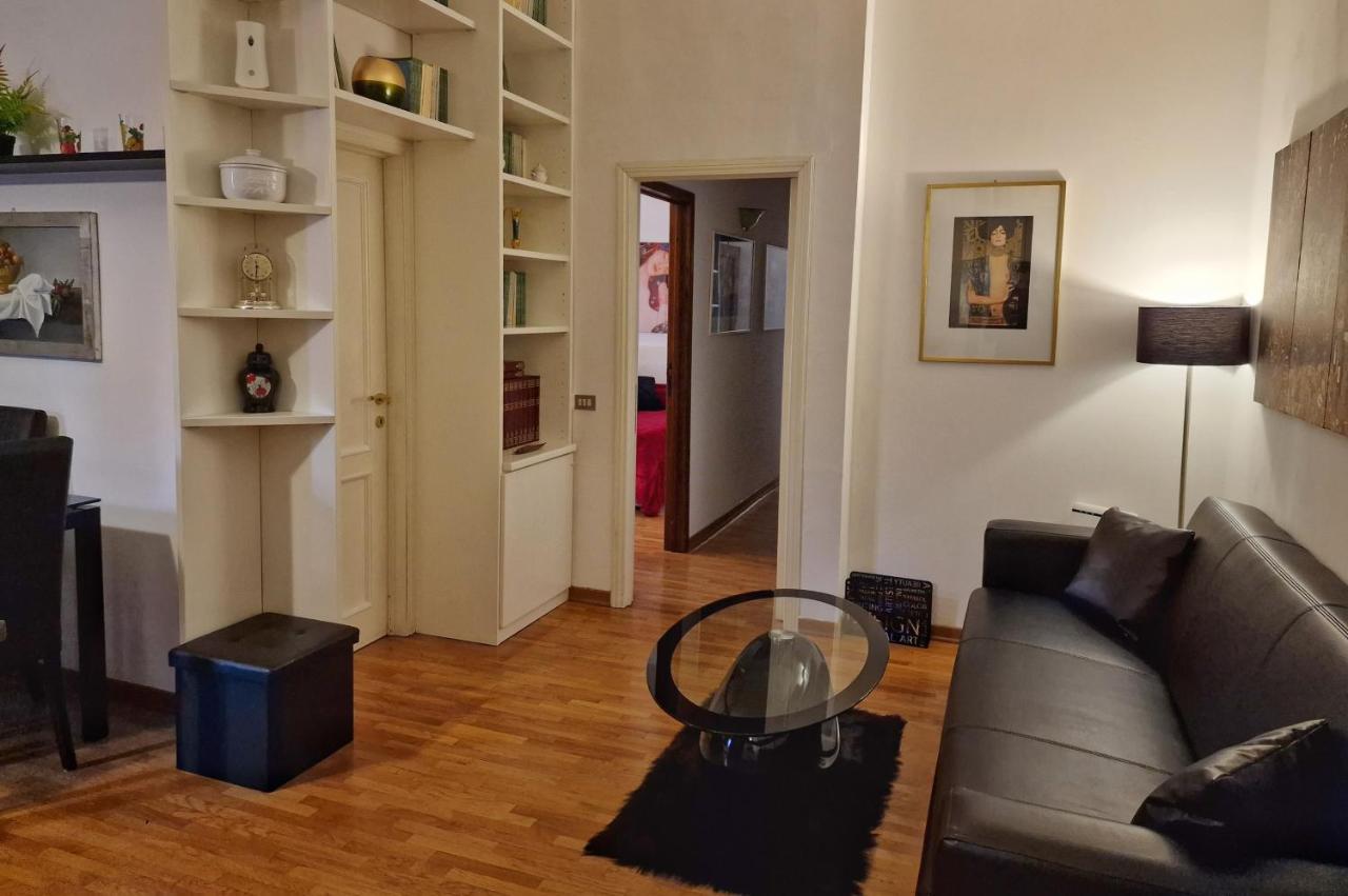 Arezzo Charming Apartment Bagian luar foto