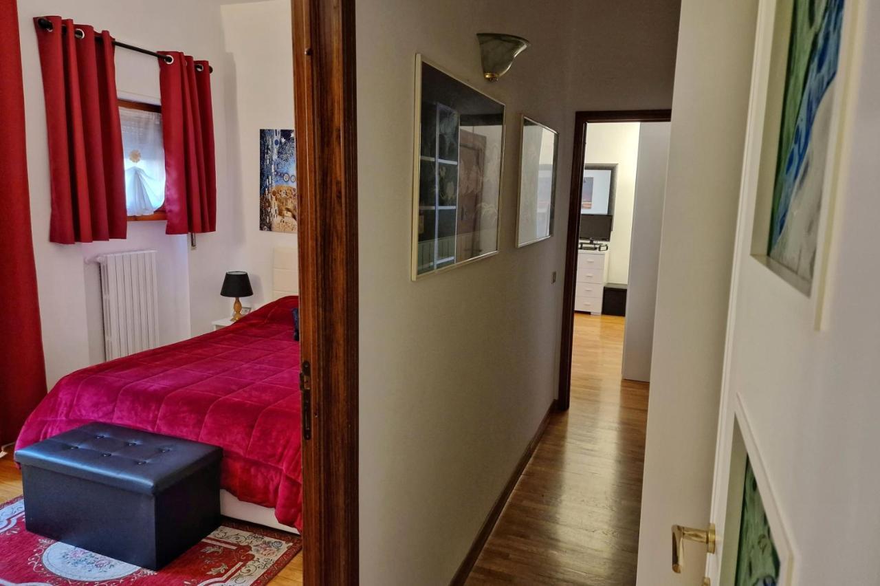 Arezzo Charming Apartment Bagian luar foto