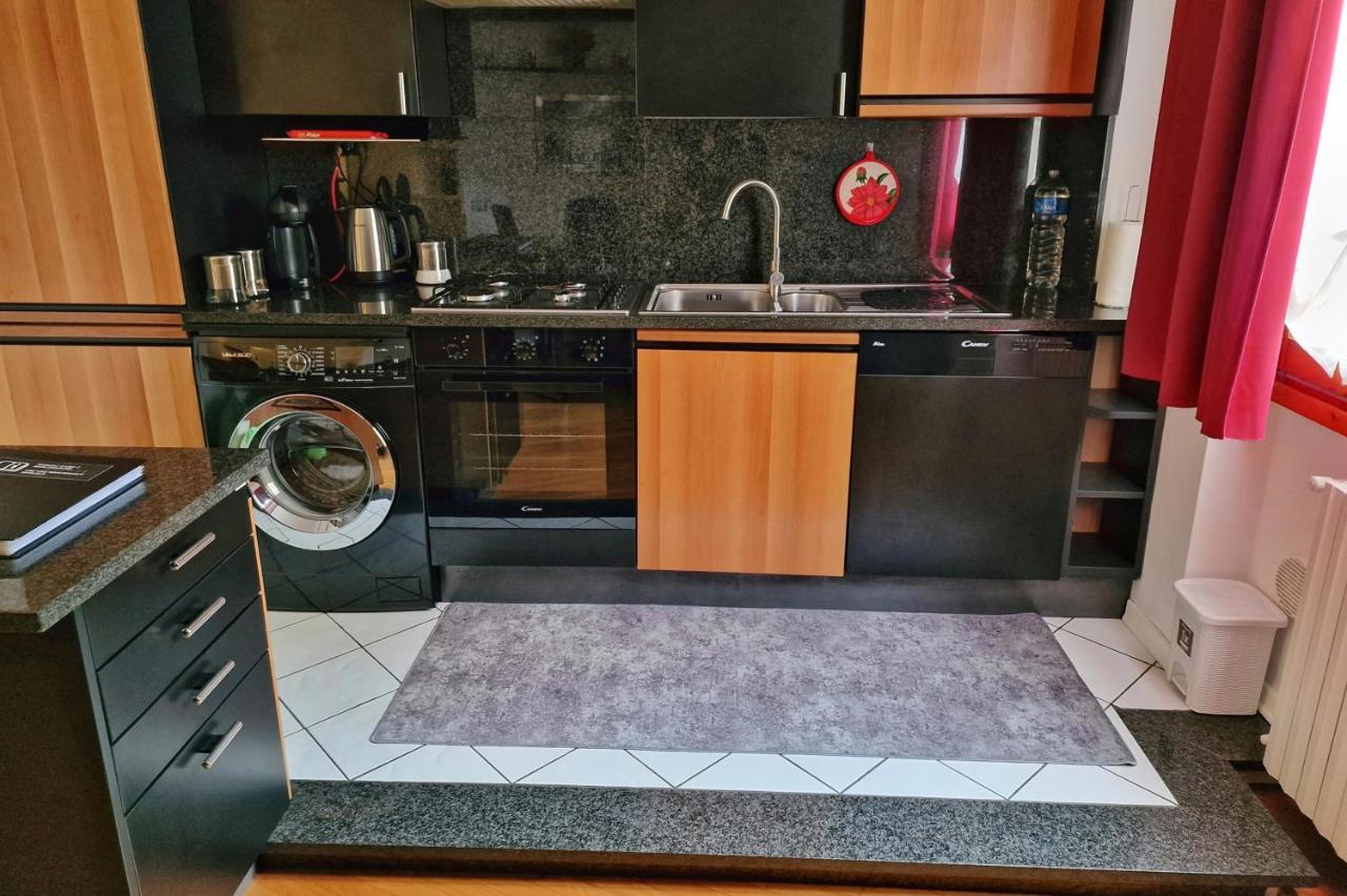 Arezzo Charming Apartment Bagian luar foto