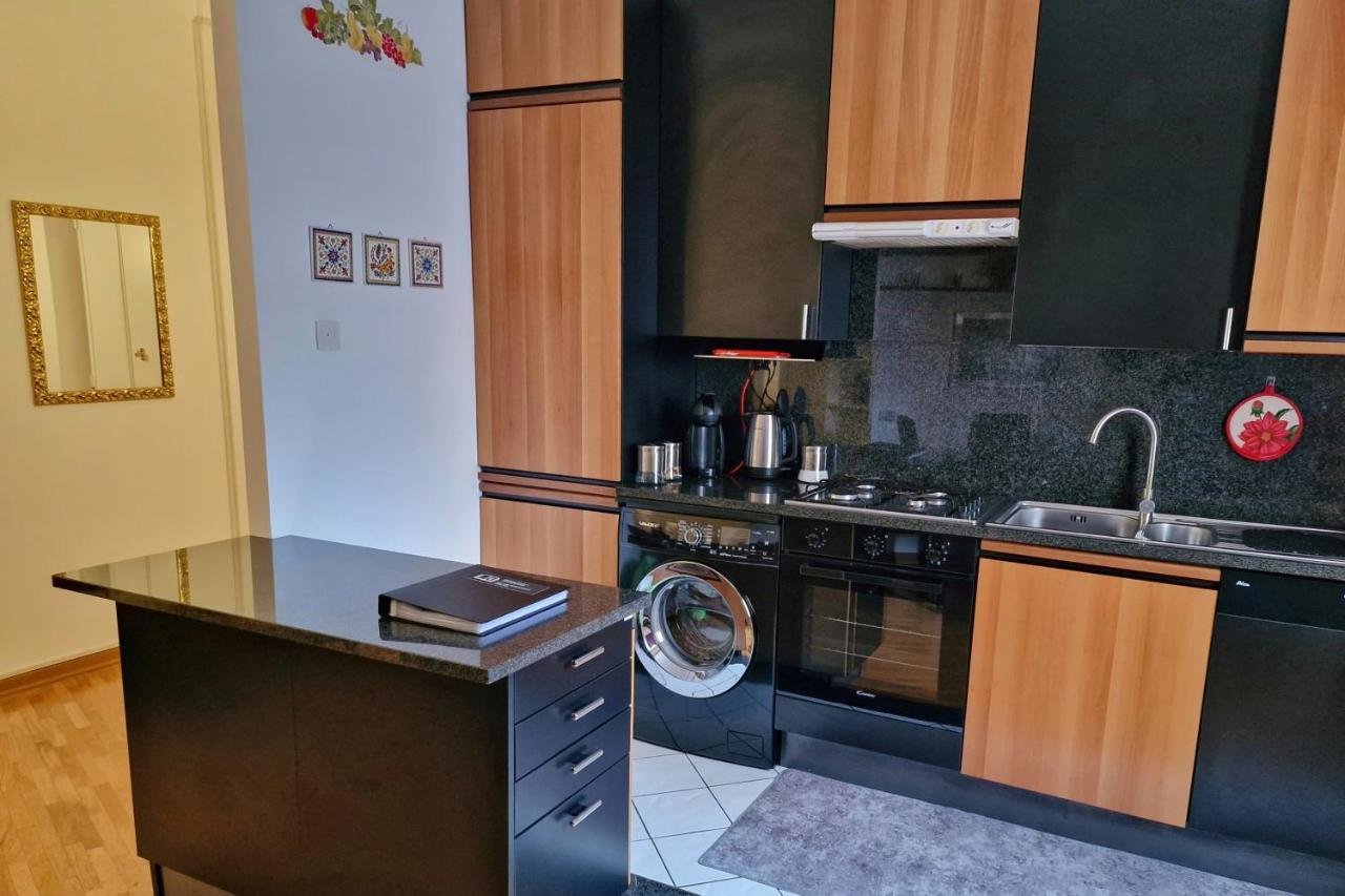 Arezzo Charming Apartment Bagian luar foto